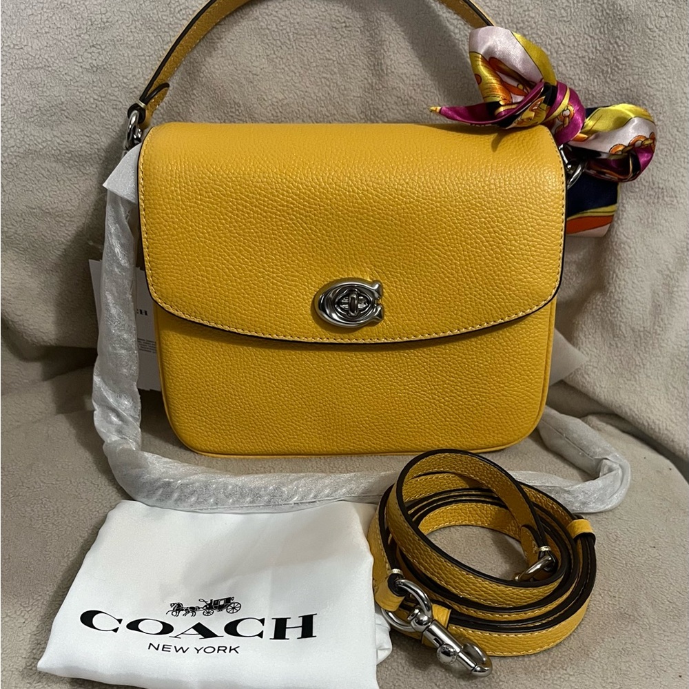 Coach Cassie 19 Canary Yellow Crossbody/Handbag — Brand New With Tags
